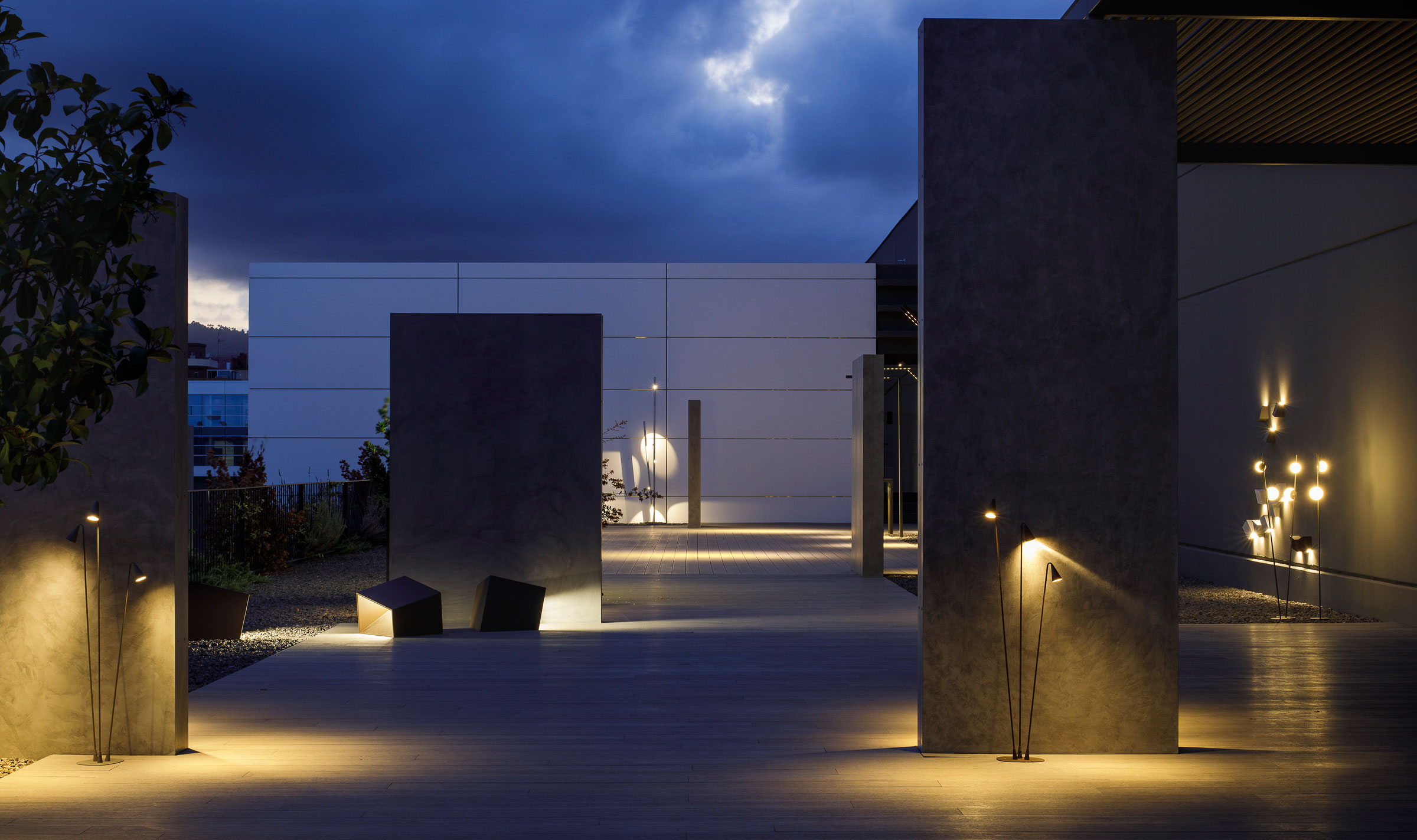 Vibia The Edit - Vibia Headquarters’ Terraces: Display of Outdoor Lighting Collections - Brisa Bamboo Break