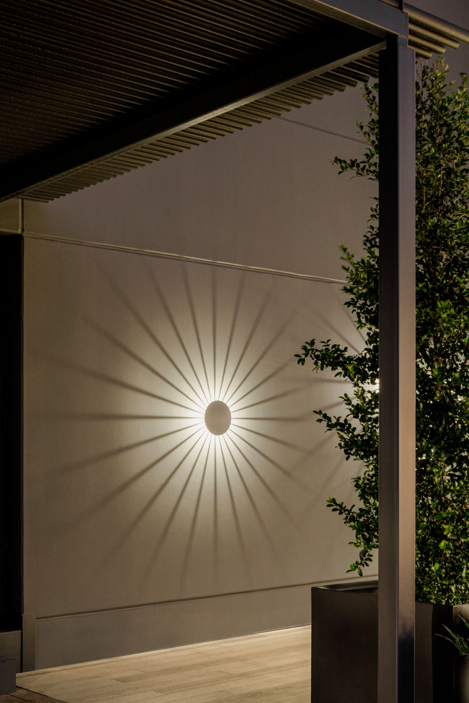 Vibia The Edit - Brightening up terraces - Meridiano